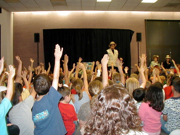 New Jersey Magician Mark H. Wurst thrills a huge audience of library patrons.
